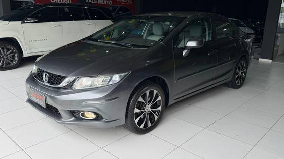HONDA CIVIC 1.8 LXS 16V FLEX 4P AUTOMÁTICO